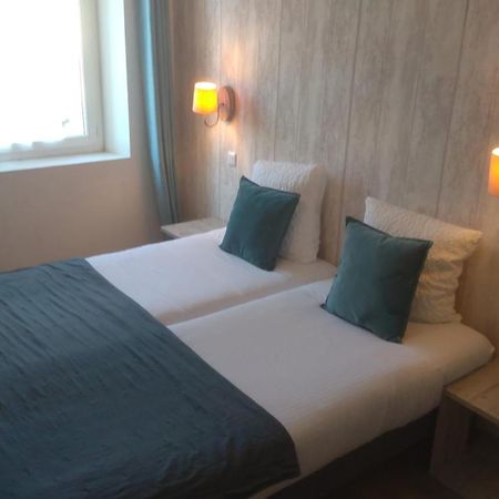 Logis Hotel La Cle Des Songes Пьерфё-дю-Вар Экстерьер фото